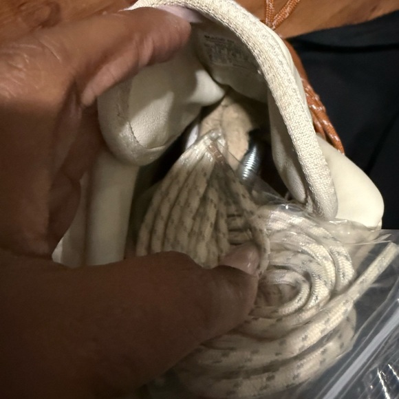 More fat Reeboks - Picture 3 of 4